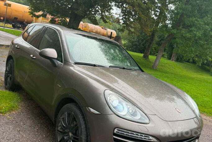 Porsche Cayenne 958 Crossover