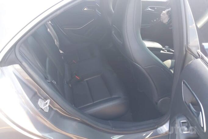 Mercedes-Benz CLA250 2014