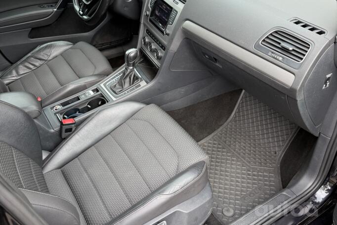 Volkswagen Golf 7 generation Variant wagon 5-doors