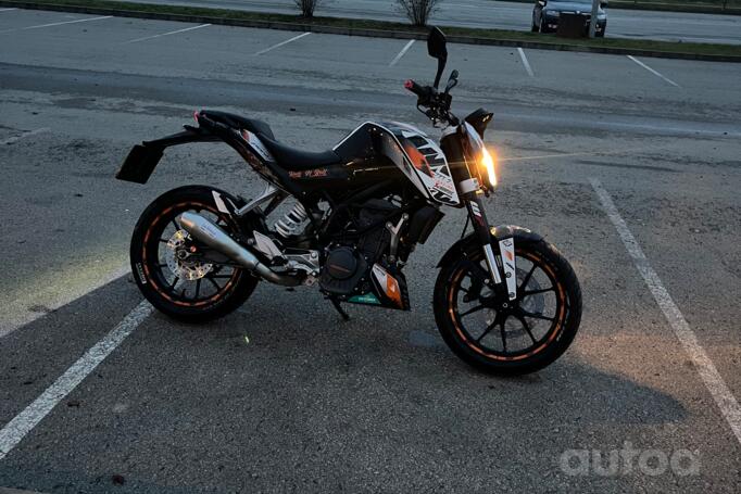 KTM Duke