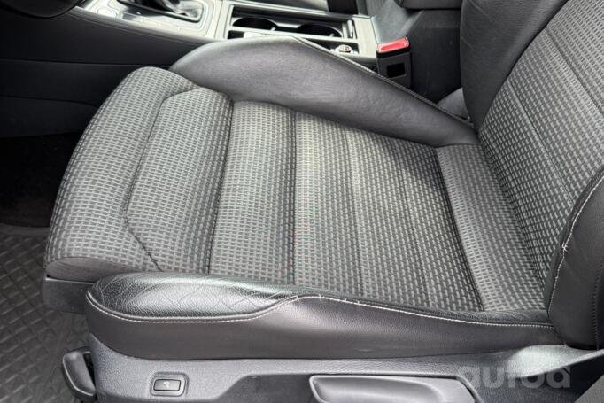Volkswagen Golf 7 generation Variant wagon 5-doors