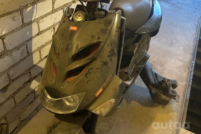 Aprilia SR