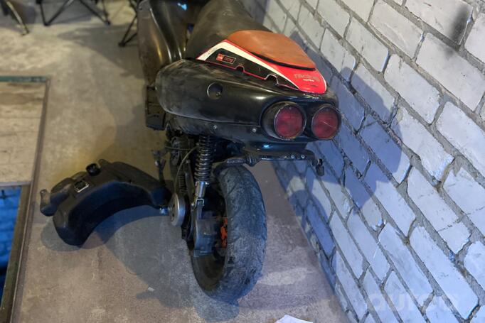 Aprilia SR