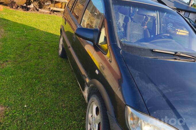 Opel Zafira A Minivan 5-doors