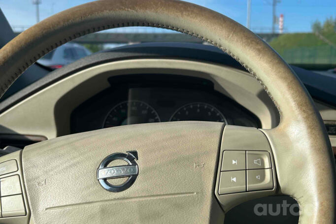 Volvo S80