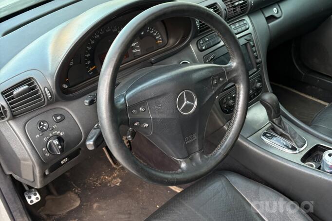 Mercedes-Benz C-Class W203/S203/CL203 Sedan