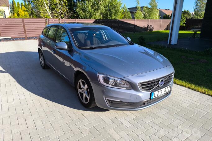 Volvo V60 1 generation [restyling] wagon 5-doors
