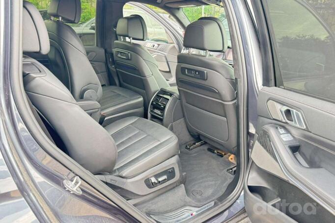 BMW X7 G07 Crossover