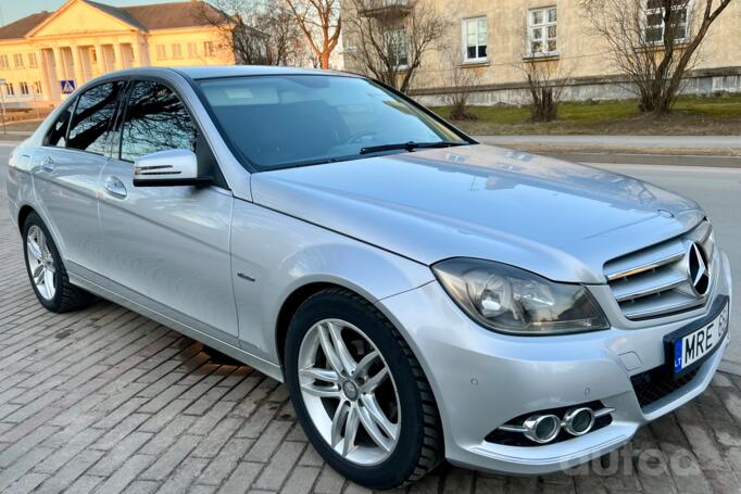 Mercedes-Benz C-Class W204/S204/C204 [restyling] Sedan 4-doors