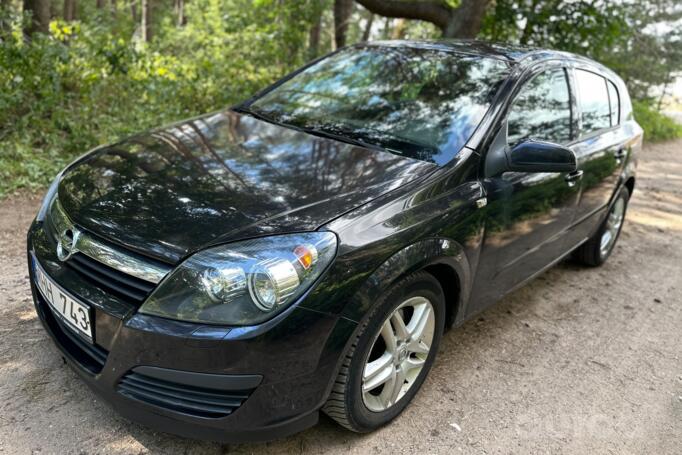 Opel Astra H Hatchback