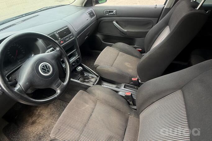 Volkswagen Golf 4 generation wagon