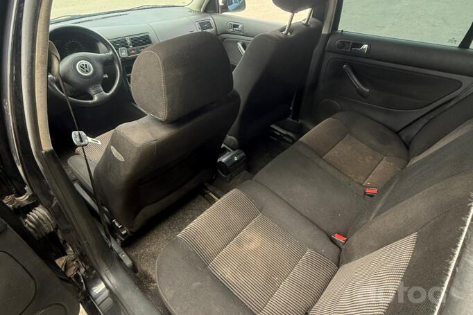 Volkswagen Golf 4 generation wagon