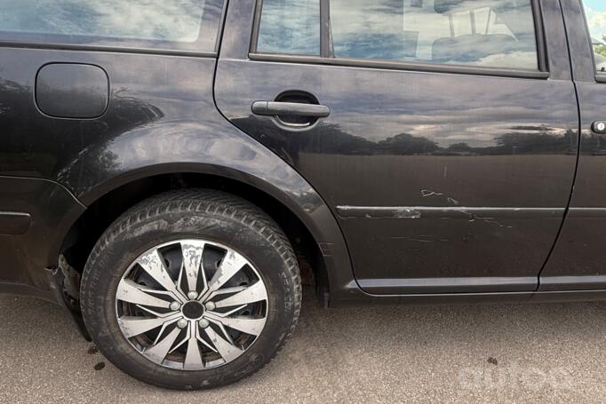 Volkswagen Golf 4 generation wagon