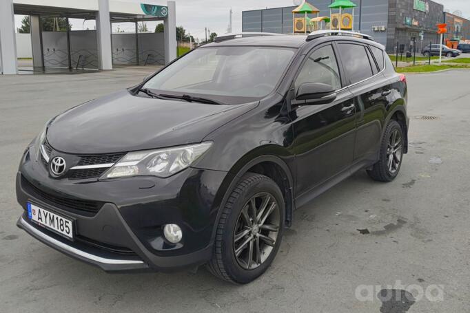 Toyota RAV4 4 generation Crossover