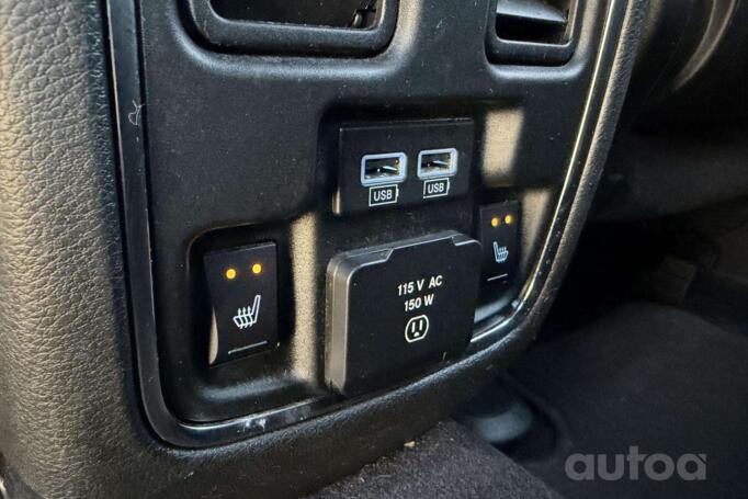 Dodge Durango 3 generation [restyling] SUV