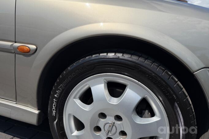 Opel Vectra B [restyling] Sedan 4-doors