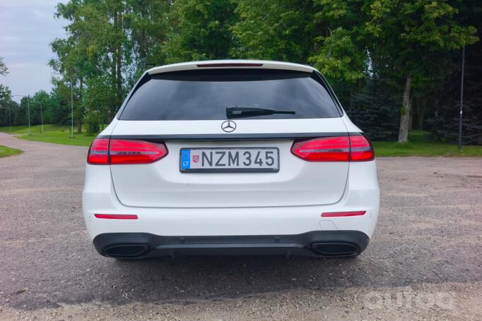 Mercedes-Benz E-Class E 220 wagon