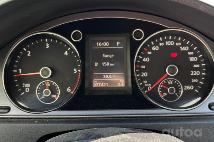 Volkswagen Passat B6 wagon 5-doors