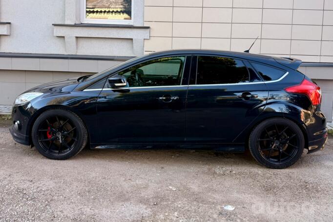Ford Focus 3 generation Hatchback 5-doors