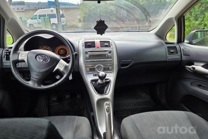 Toyota Auris 1 generation Hatchback 5-doors