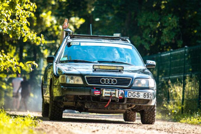 Audi A6 A4/C4 wagon