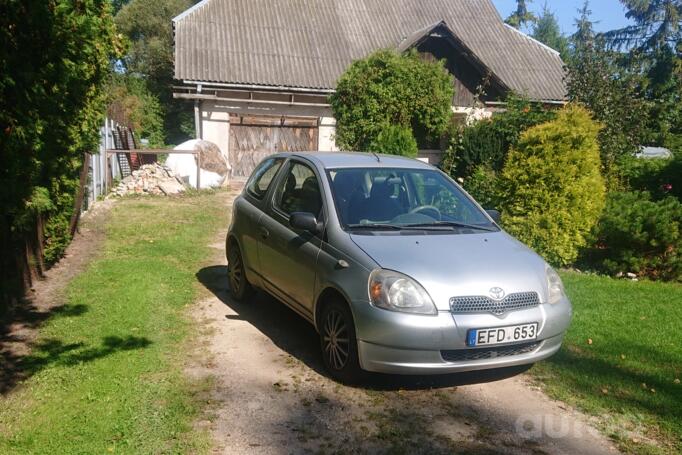 Toyota Yaris 1 generation