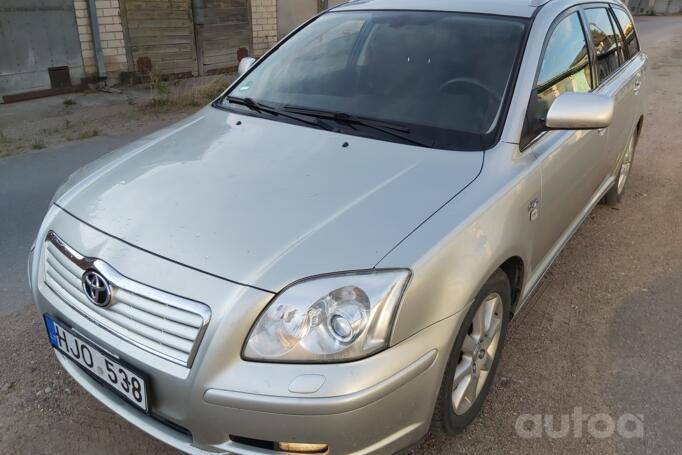 Toyota Avensis 2 generation wagon