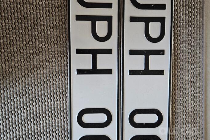 JPH007