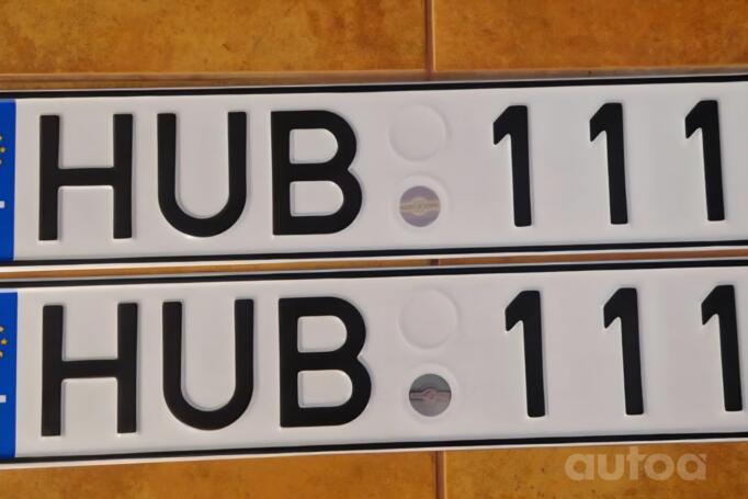 HUB111