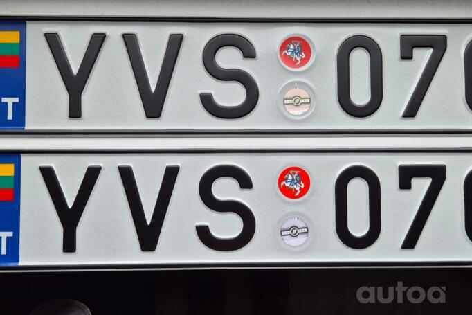 YVS 076