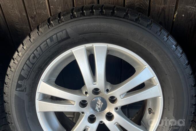 Ford kuga, valuveljed