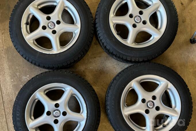 Inter Action, valuveljed