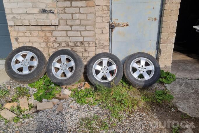 Mersedes-Benz, valuveljed