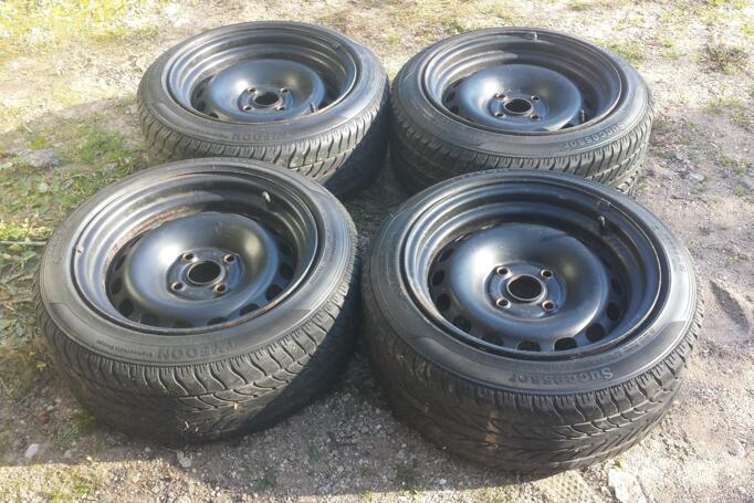 Audi, terasest stantsitud