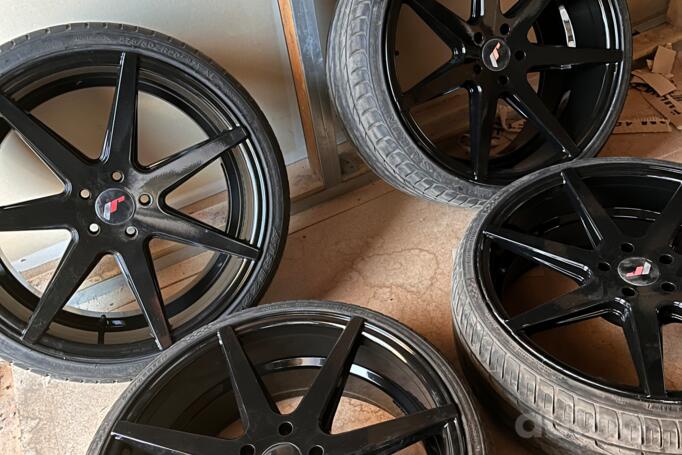 Japan Racing, valuveljed