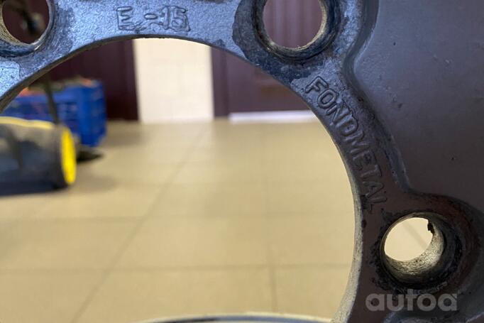 Fondmetal, valuveljed