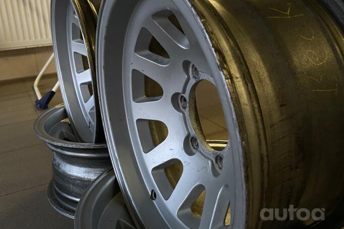 Fondmetal, valuveljed