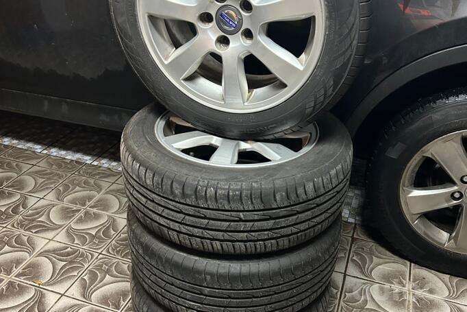 Volvo, valuveljed