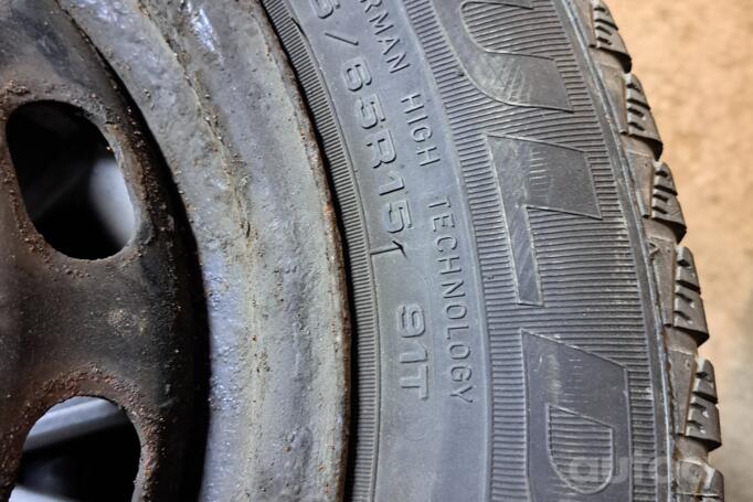 Muu, terasest stantsitud