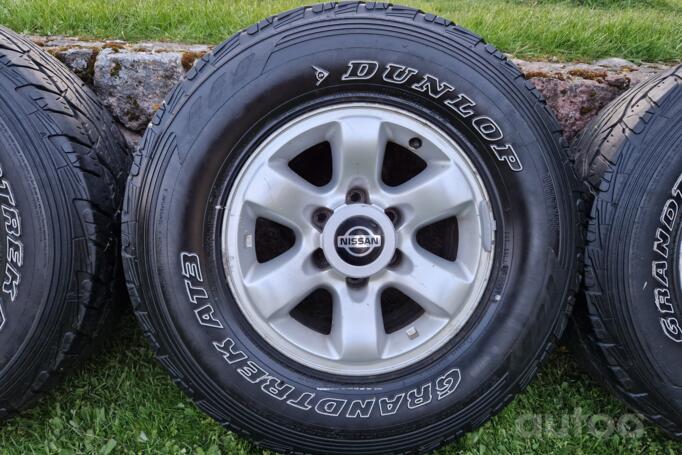 Nissan Patrol, valuveljed