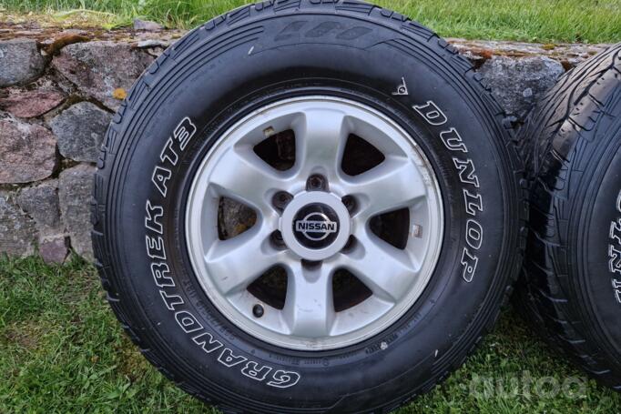 Nissan Patrol, valuveljed