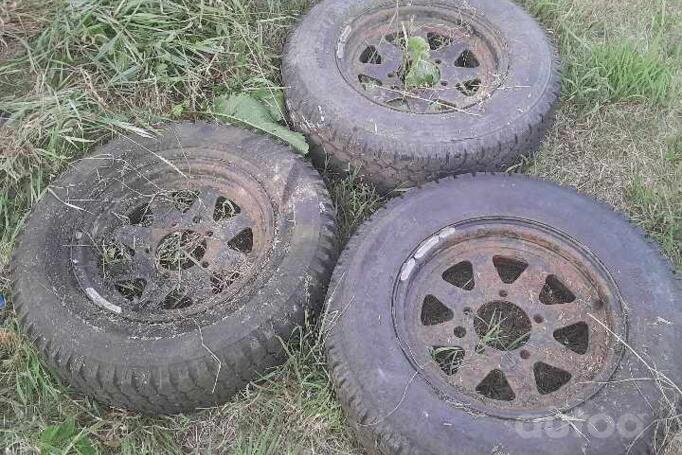 Suzuki, terasest stantsitud