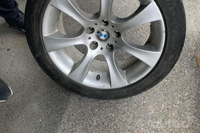 Bmw, valuveljed