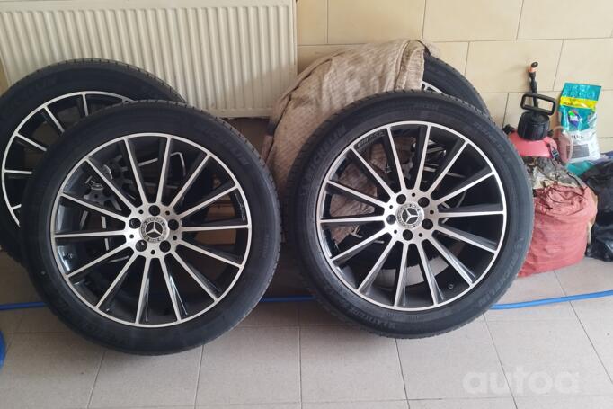 Mersedes, valuveljed