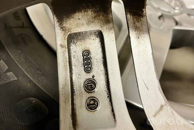 Audi Ronal, valuveljed