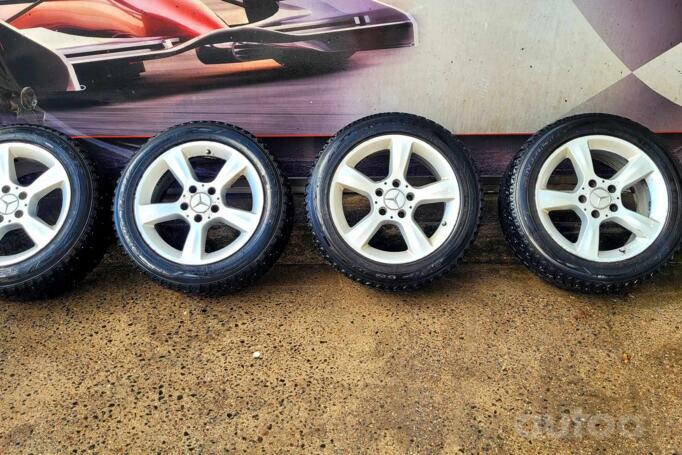 Mercedes benz, valuveljed