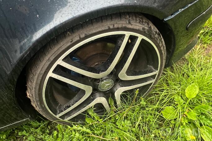 Mercedes, valuveljed