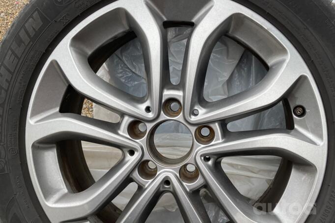 Mercedes, valuveljed