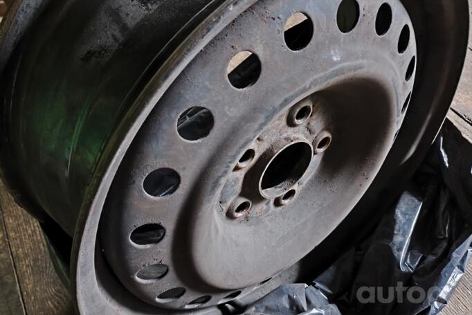 Muu, terasest stantsitud