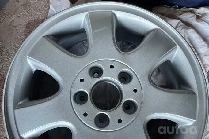 Mercedes, valuveljed